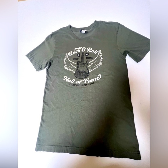 ROCK & ROLL HALL OF FAME GRAPHIC T-SHIRT
OLIVE GREEN W/ CREAM WRITING SIZE SMALL - Picture 1 of 9